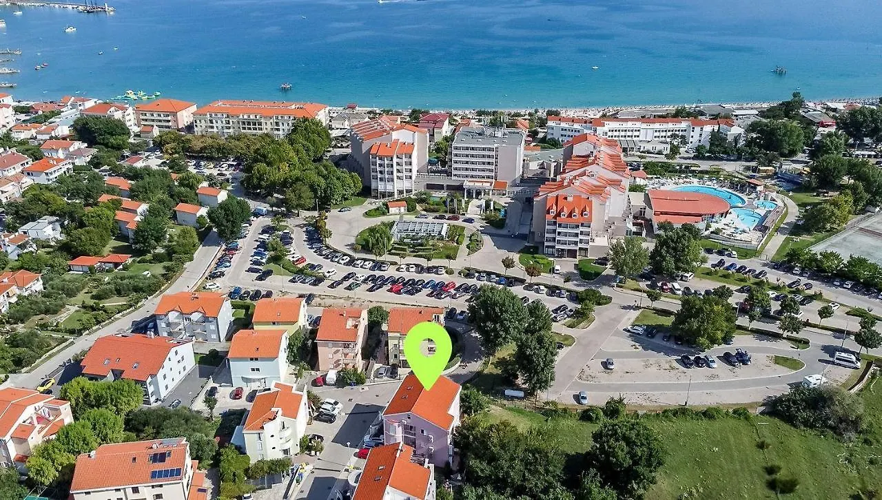 Moderne Ferienwohnung Mit Garten, Liegestuhl, Wifi, Klima Baska  Baska (Krk)