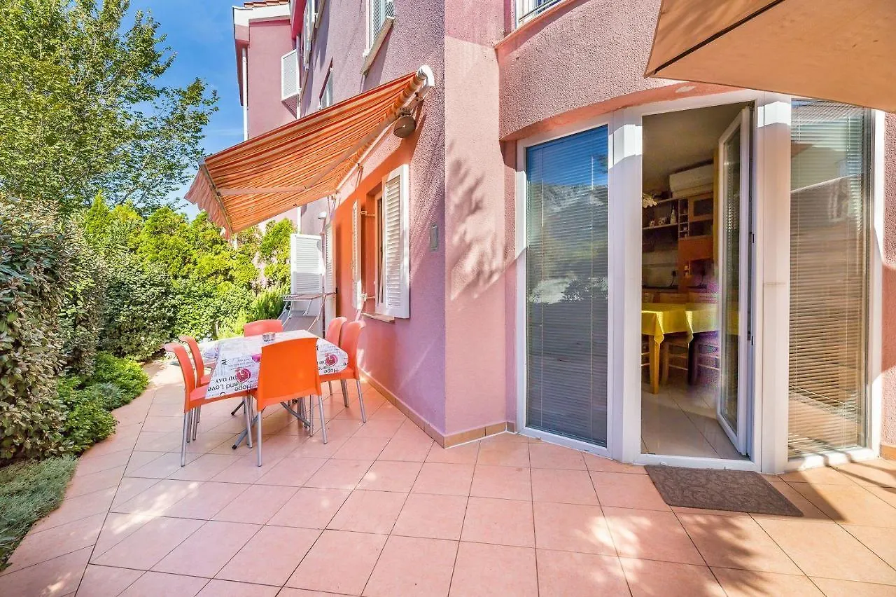 Moderne Ferienwohnung Mit Garten, Liegestuhl, Wifi, Klima Baska  Apartment Baska (Krk)